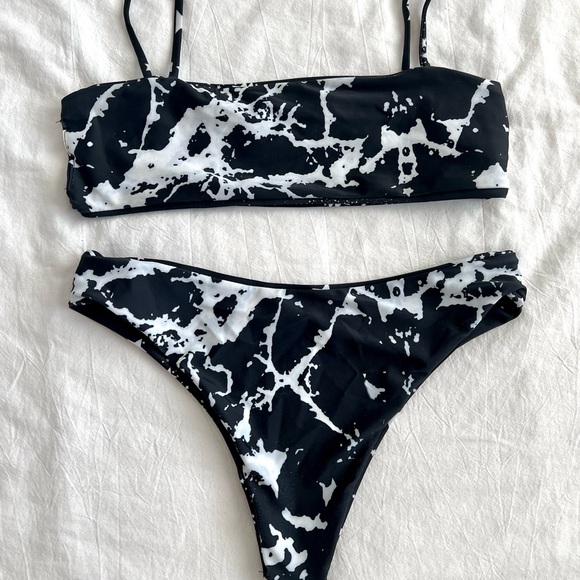 Reversible bikini - Picture 3 of 4